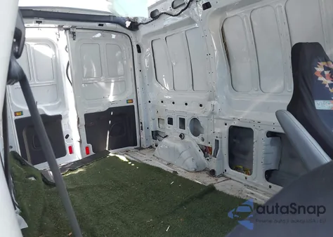 2017 Ford Transit-150 z USA, uszkodzony, nr VIN 1FTYE1CM2HKB56212